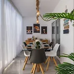 Апартаменты Salgados 2-bedroom - 900m From The - Wifi *