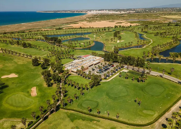 Salgados 2-bedroom - 900m From The - Wifi Apartman *