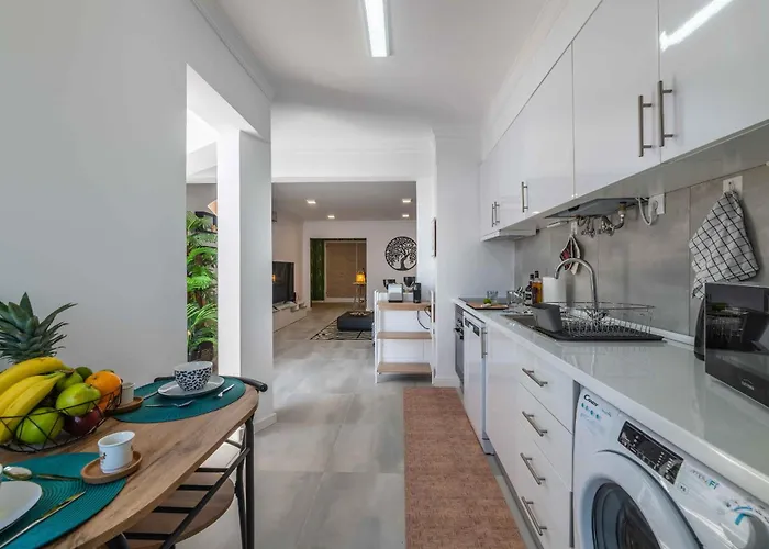 Apartman Salgados 2-bedroom - 900m From The - Wifi