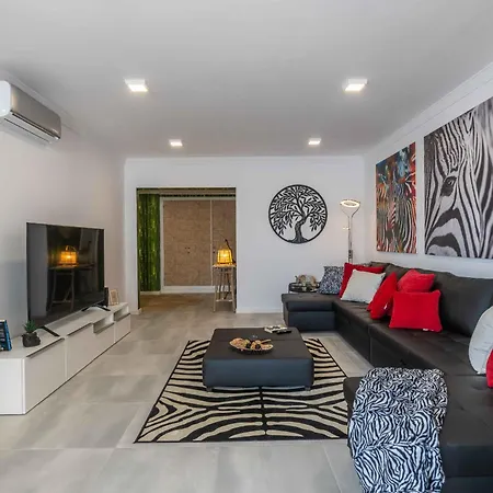 公寓 Salgados 2-bedroom - 900m From The - Wifi *