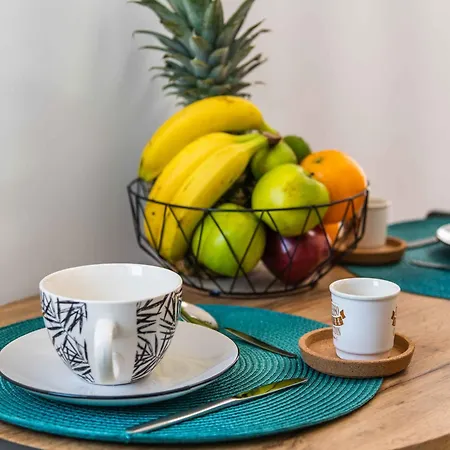 公寓 Salgados 2-bedroom - 900m From The - Wifi 吉亚