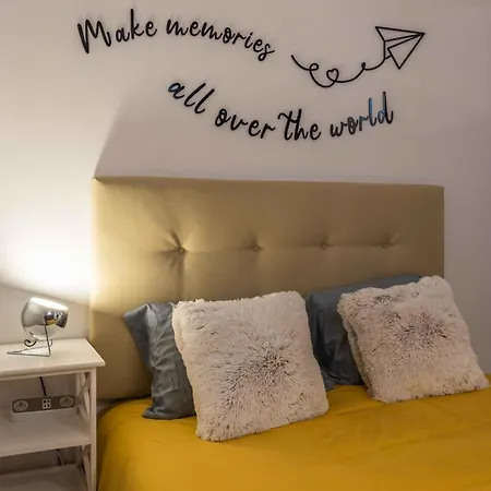 Salgados 2-bedroom - 900m From The - Wifi *